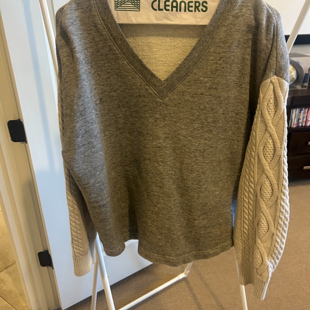 Cabi sweatshirt sweater